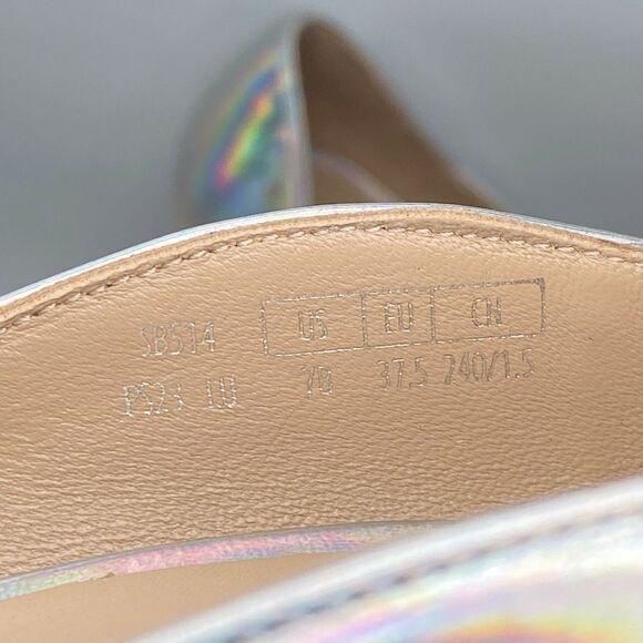 Stuart Weitzman Scallop Iridescent Faux Leather Pumps size 7 - Picture 6 of 13